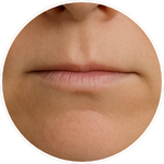 Detailní AI vizualizace oblasti úst, rtů a brady vytvořená pro online program Facelift Yoga Experience od certifikované lektorky Martiny Bajerové.