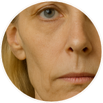 Detailní AI vizualizace tváře, nosu a&nbsp;nosoretních rýh vytvořená pro&nbsp;online program Facelift Yoga Experience od certifikované lektorky Martiny Bajerové.